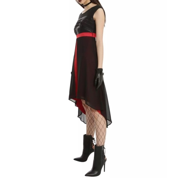 Her Universe x Star Wars ‘Kylo Ren’ Dress - Picture 5 of 14